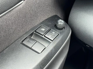 Toyota Yaris Toyota Yaris 1.5 Hybrid Active Navi/Apple/Android - camera - afbeelding nr 14