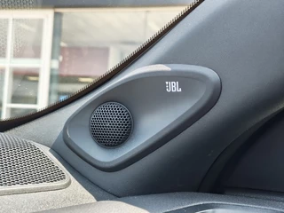 Toyota Yaris Toyota Yaris 1.5 Hybrid GR Sport | Premium Pack | Pano | JBL | Navi - afbeelding nr 27