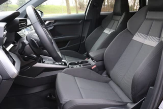 Audi A3 Virtual Cockpit Plus/Navi Plus/Keyless/LED/Winterpakket/DAB/17