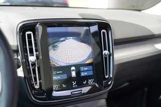 Volvo XC40 Volvo XC40 1.5 T5 Twin Engine Inscription - Panoramisch schuif/kanteldak - Stoelverwarming - Parkeercamera - Standkachel met timer - Adaptieve cruise control met BLIS - Elektrisch verstelbare stoelen - afbeelding nr 25