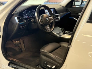 BMW 3 Serie BMW 3-serie Touring 330e High Executive|Pano|Laser|HUD - afbeelding nr 20