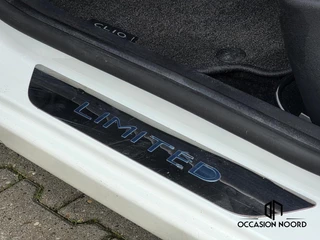 Renault Clio Renault Clio Estate 0.9 TCe Limited|Dab+|Navi|Cruise|Airco| - afbeelding nr 37