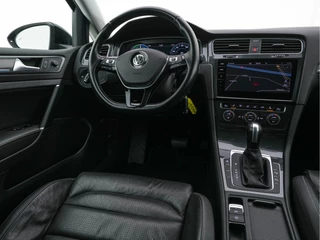 Volkswagen e-Golf Aut. *VIENNA-FULL-LEATHER | HEAT-PUMP | ADAPTIVE-CRUISE | FULL-LED | HEATED-SEATS | BLIS | DIGI-COCKPIT | NAVI-FULLMAP | SPORT-SEATS | CCS-FASTLOADER | KEYLESS | DAB+ | ECC | AMBIENT-LIGHT | - afbeelding nr 7