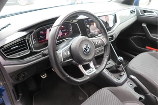 Volkswagen Polo Volkswagen Polo 1.0 TSI 95pk 2x R-Line , Virtual cockpit, Panorama schuifdak , Led , Navi , Carplay . LMV PDC etc. . - afbeelding nr 30