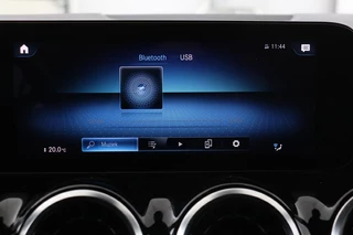 Mercedes-Benz GLA Mercedes-Benz GLA-klasse 250e Style | Adaptive cruise | Carplay |  Stoelverwarming | Camera | Half leder | Full LED | Park Assist | Widescreen | Climate control - afbeelding nr 23