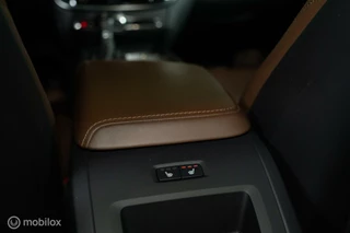 Volvo V60 Volvo V60 2.0 T5 R-Design|PANO|H&K|HUD|LEDER|KEYLESS|ACC| - afbeelding nr 31