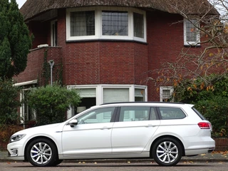 Volkswagen Passat Volkswagen Passat Variant TSI GTE 218PK / DSG automaat / Highline / LED - afbeelding nr 5