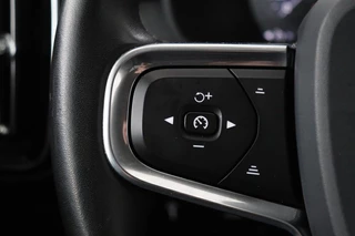 Volvo XC40 Volvo XC40 1.5 T3 Momentum Pro | Leder | Stoelverwarming |  Camera | Navigatie | PDC | Full LED | Climate control - afbeelding nr 15