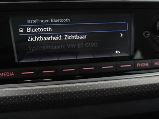 Volkswagen up! Volkswagen Up! 1.0 BMT high up! | Cruise control | Airco |  Bleutooth | LMV 15 inch | Parkeersensoren achter | Radio | LED dagrijverlichting - afbeelding nr 22