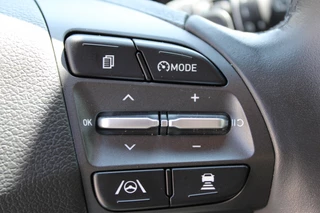 Hyundai Kona Hyundai Kona 1.6 GDI HEV Premium Navi/Leer/18