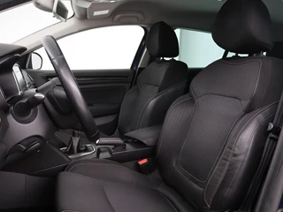 Renault Mégane Renault Mégane 1.5 dCi Zen | Trekhaak | Navigatie |  Climate control | Parkeerhulp | Bluetooth | Cruise control - afbeelding nr 5