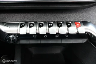 Peugeot 5008 Peugeot 5008 1.2 PureTech Allure/Pano/Navi/7 persoon/ - afbeelding nr 32