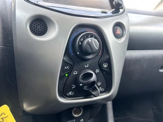 Citroën C1 Citroen C1 1.0 e-VTi Airscape Feel Edition BJ`15 NAP NL Airco LED - afbeelding nr 17