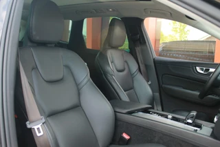 Volvo XC60 Volvo XC60 T6 Recharge AWD Plus Dark | Longe Range | Panoramadak | Leder | Parkeercamera | Stoelverwarming | Memory Stoelen | Keyless - afbeelding nr 25