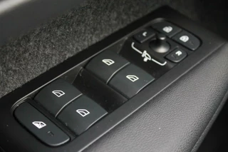 Volvo XC40 Volvo XC40 T5 Recharge R-Design | Black Edition | Leder | Parkeercamera | Stoelverwarming | Pilot Assist | Keyless - afbeelding nr 32