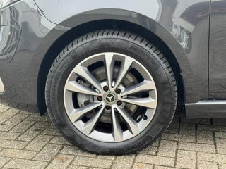 Mercedes-Benz EQV Mercedes-Benz EQV 300 L2 Avantgarde Burmester Stoelkoeling Elektrische schuifdeuren Middenconsole - afbeelding nr 17