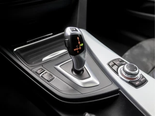 BMW 4 Serie 184Pk Automaat (SCHUIFDAK, M PAKKET, NAVIGATIE, ALCANTARA, STOELVERWARMING, SPORTSTOELEN, GETINT GLAS, XENON, PARKEERSENSOREN, CRUISE, NIEUWE APK, NIEUWSTAAT) - afbeelding nr 13