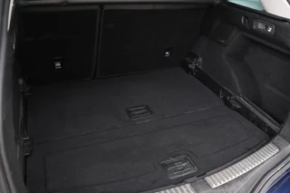 Renault Mégane Renault Mégane 1.3 TCe Bose | Trekhaak | Camera | Navigatie |  Keyless | Massage | Carplay | Dodehoek detectie | Climate control | Cruise control - afbeelding nr 10