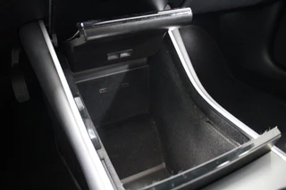 Tesla Model 3 - afbeelding nr 21