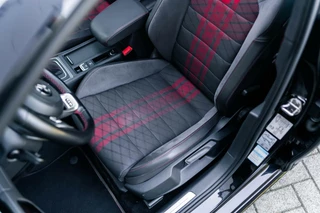 Volkswagen Golf Volkswagen Golf 2.0 TSI GTI TCR Pano Dsg Akrapovic - afbeelding nr 47