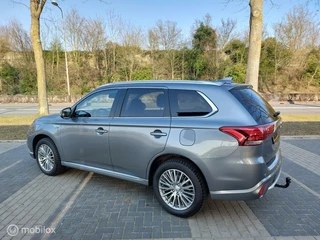 Mitsubishi Outlander Mitsubishi Outlander 2.0 PHEV Executive Edition Nieuw Model - afbeelding nr 3