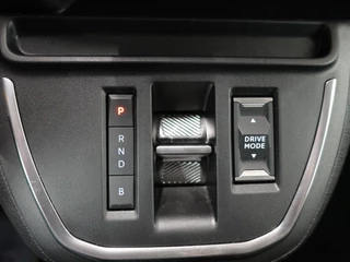 Opel Vivaro-e Opel Vivaro-e Combi L2H1 75 kWh e-Zafira 8 persoons  Navigatie Airco Dab  Camera 360  Cruise control  Dab  Lichtmetalen velgen Stoelverwarming - afbeelding nr 19