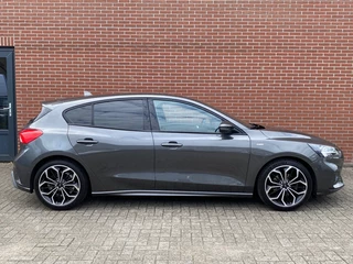 Ford Focus Ford Focus 1.0 ECOB. ST LINE. BNS NAV CRUISE CARPLAY STOELVW CAMERA PDC LMV - afbeelding nr 23