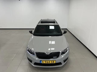 Škoda Octavia Škoda Octavia Combi 2.0 TDI RS /184PK / AUTOMAAT / LEDER / PANODAK / Trekh. 1600KG. - afbeelding nr 35