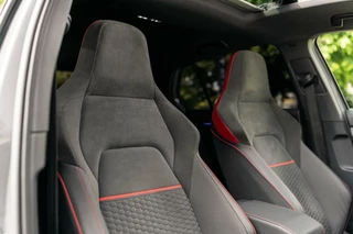 Volkswagen Golf Volkswagen Golf 2.0 TSI GTI Clubsport Pano HK DSG LED - afbeelding nr 34