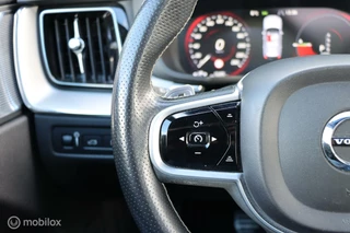 Volvo XC60 Volvo XC60 2.0 T8 Twin Engine AWD R-Design / Pano / Bowers - afbeelding nr 17