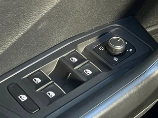 Volkswagen T-Roc Volkswagen T-Roc 1.0 TSI Style | Adeptive Cruise Control | Trekhaak | Navigatie | Parkeersensoren | Apple CarPlay/Android Auto - afbeelding nr 29