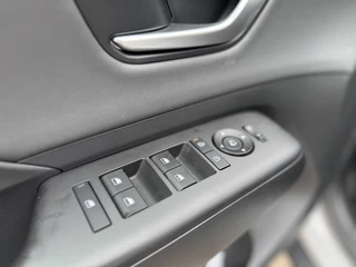 Hyundai Kona Hyundai Kona 1.6 GDI HEV Premium Sky | Schuifdak | ACC | Keyless - afbeelding nr 18