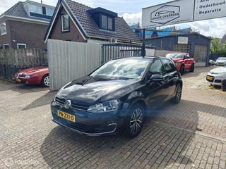 Volkswagen Golf - 367748808-0