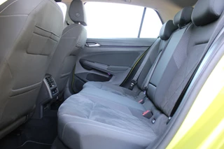 Volkswagen Golf AUTOMAAT|Pano|Clima|Cruise|LM-Velgen|Audio - afbeelding nr 44