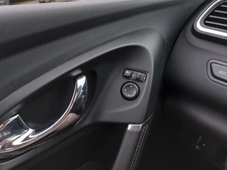 Renault Kadjar 1.2 TCe 131pk Intens Pack-Tech | Navi | Clima | Cruise | Keyless Entry | Pdc V+A+Assist+Camera | Dodehoek+Rijstrook+Licht+Regensensor | Mistlampen | Privacy Glass | 17''lm - afbeelding nr 20