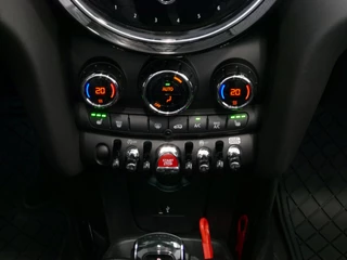 MINI Cooper S Cabrio MINI Cooper S Cabrio Mini 2.0 180PK ESSENTIAL BLACK PACK LEER CARPLAY LED STOELVERW. 09/2023 - afbeelding nr 28