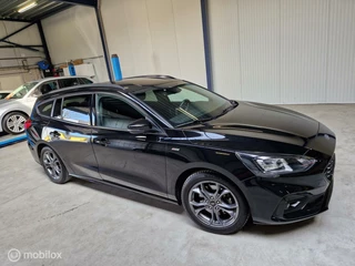 Ford Focus Ford Focus Wagon 1.0 EcoBoost Hybrid ST Line Business 106291 km - afbeelding nr 8