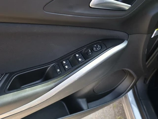 Opel Grandland X Opel Grandland X 1.2 Turbo 120 Jaar Edition (Vol-Opties!) - afbeelding nr 12