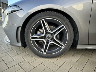 Mercedes-Benz A-Klasse Mercedes A-klasse 180 AMG PANO VEEL OPTIES! - afbeelding nr 15