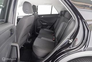 Volkswagen T-Roc Volkswagen T-Roc 1.5 TSI Automaat Active trekhaak|nav|acc|cam|lmv17 - afbeelding nr 12