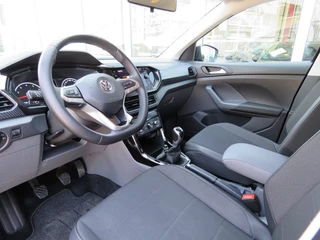 Volkswagen T-Cross Volkswagen T-Cross 1.0 TSI LIFE / 17 Inch / Navi / Adap.cruise / BOVAG garantie - afbeelding nr 17