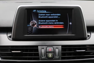 BMW 2 Serie BMW 2 Serie Active Tourer 218i Essential Climate, Panoramadak, Stoelverwarming, Bluetooth, Navigatie, Trekhaak, 16'' - afbeelding nr 41