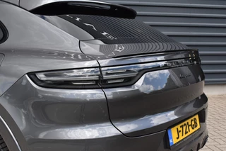 Porsche Cayenne | Carbon Exterieur | Carbon Dak | 22'' GT Design Wielen | Sportuitlaat | - afbeelding nr 43