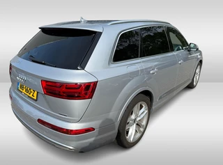 Audi Q7 Audi Q7 3.0 TDI e-tron quattro Sport / Trekhaak / Panoramadak / Camera / 21'' / Luchtvering / Leder / Bose / Getint glas / Stoelverwarming / DAB / Cruise Control - afbeelding nr 3