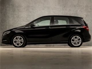 Mercedes-Benz B-Klasse Automaat (GROOT NAVI, LEDER, CRUISE, PARKEERSENSOREN, SPORTSTOELEN, CRUISE, LED KOPLAMPEN, BLUETOOTH, NIEUWE APK, NIEUWSTAAT) - afbeelding nr 2