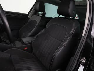 Škoda Superb Skoda Superb 1.4 TSI iV Business Edition Plus | Panoramadak | Stoelverwarming | Leder/Alcantara | Adaptive cruise | 360 camera | Massage | Memory | Navigatie | Carplay | Achterbankverwarming | Canton | PHEV - afbeelding nr 5