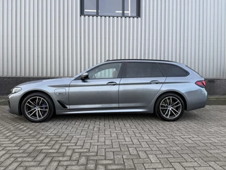 BMW 5 Serie BLUESTONE-METALLIC MET COGNAC LEER/PANO/ACC/CAMERA/STANDKACHEL/SFEER/DAB/CARPLAY/SHADOW-LINE/M-AERODYNAMIC - afbeelding nr 79