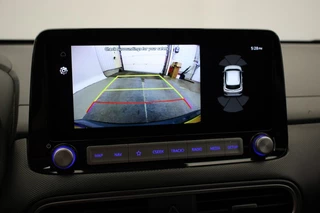 Hyundai Kona Hyundai Kona Electric Premium 64 kWh - Carplay, Camera, Leer, Stoelverw. - afbeelding nr 5