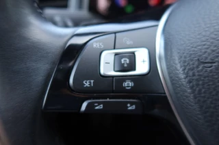 Volkswagen T-Roc Volkswagen T-Roc 1.5 TSI Sport 150pk NAVI, Camera, Schuif/kanteldak, Stoelverwarming - afbeelding nr 13