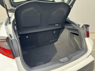 Toyota C-HR Toyota C-HR 1.8 Hybrid Dynamic - afbeelding nr 16